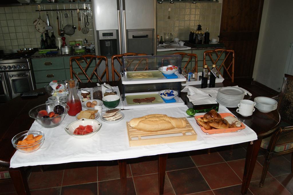 Casa Sorgente Panzió San Costanzo Szoba fotó